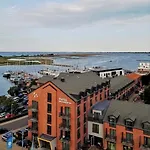 Hafenhotel Meereszeiten Hotel Heiligenhafen