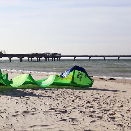 Hafenhotel Meereszeiten Hotel 4*