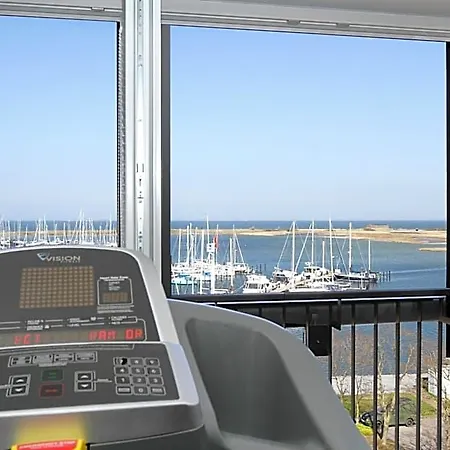 Hafenhotel Meereszeiten 4*