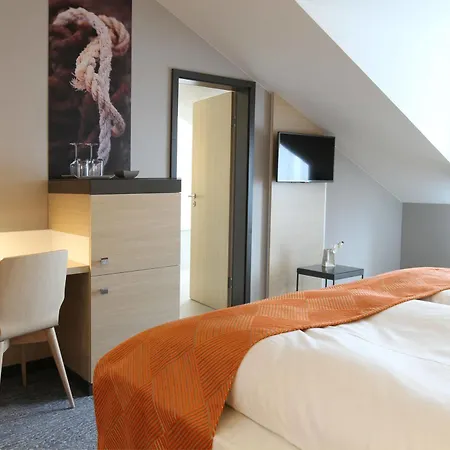Hafenhotel Meereszeiten Hotel Heiligenhafen