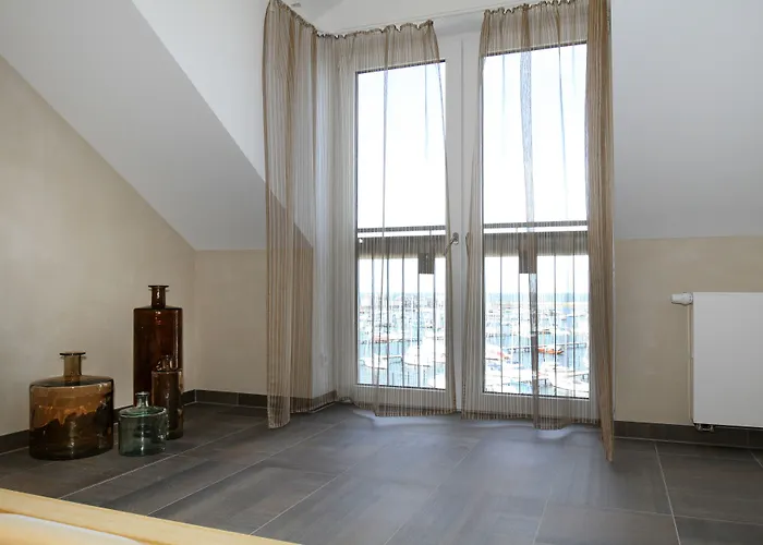 Hafenhotel Meereszeiten Hotel 4*