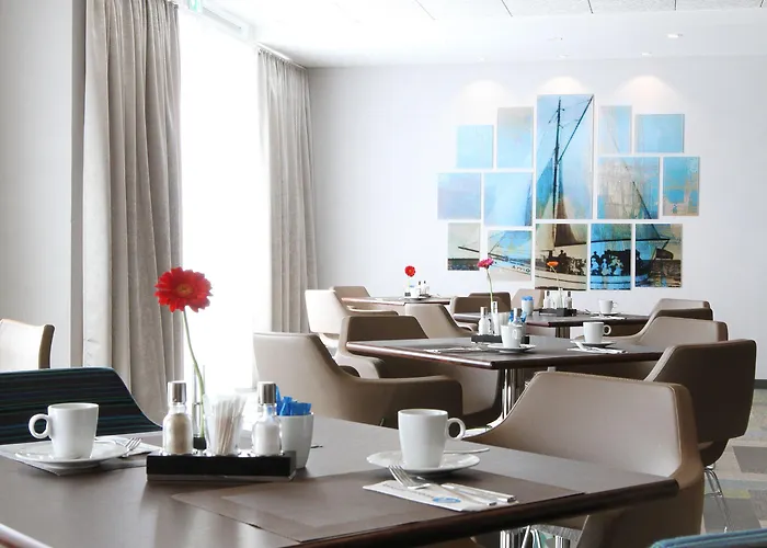 Hafenhotel Meereszeiten Hotell Heiligenhafen