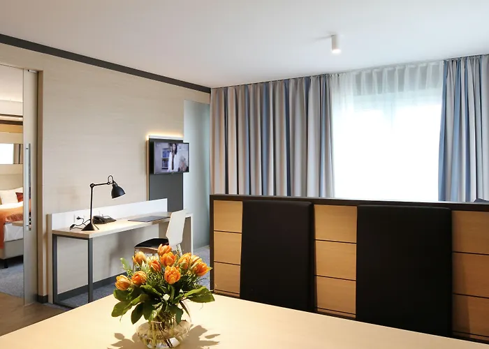 Hafenhotel Meereszeiten Hotell Heiligenhafen